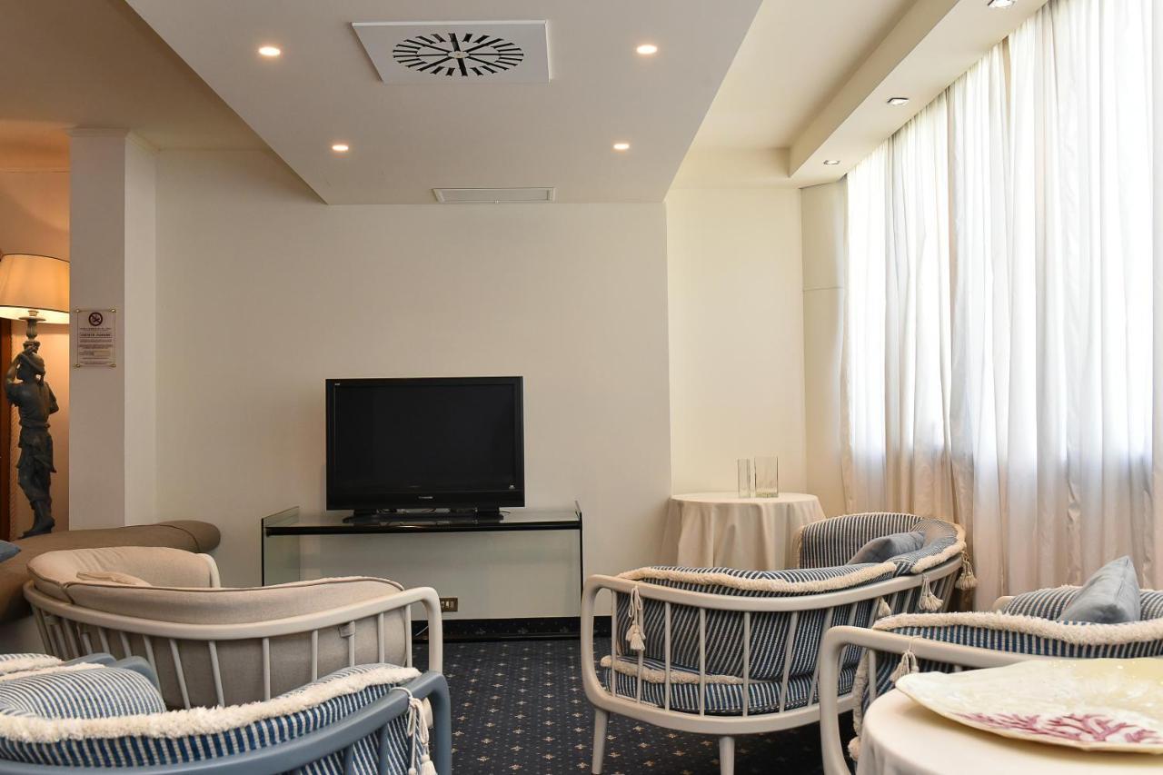 Anthony Hotel 4*